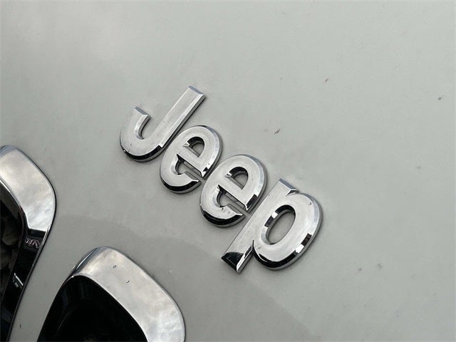 2017 Jeep Cherokee Sport