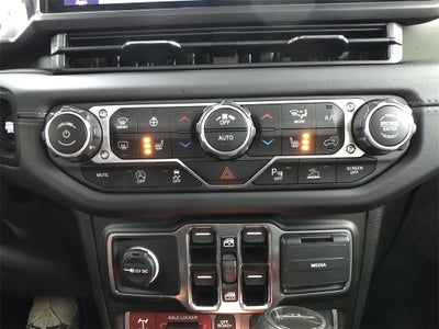 2025 Jeep Gladiator Mojave X