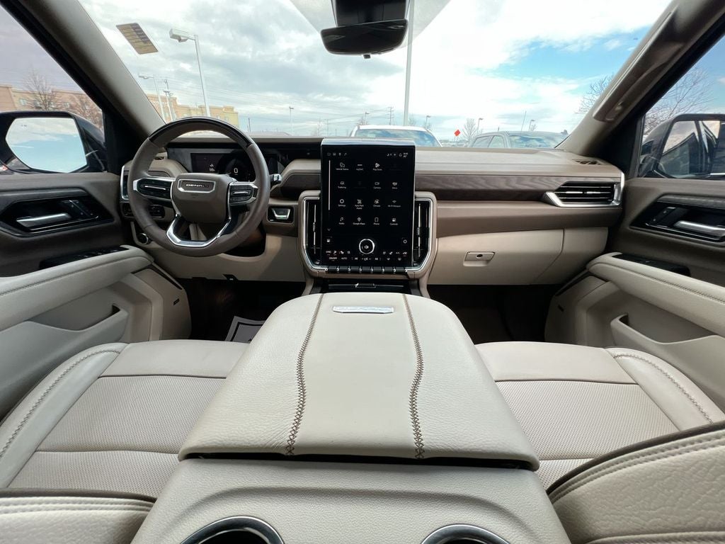 2025 GMC Yukon Denali