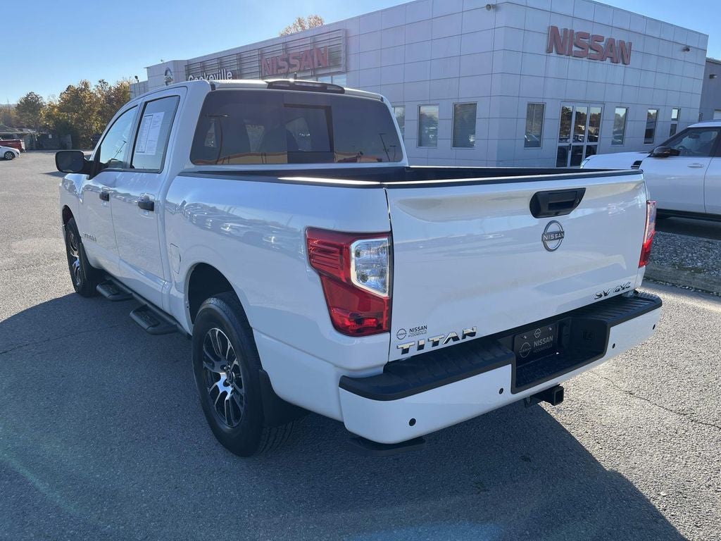 2024 Nissan Titan SV