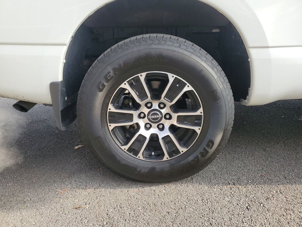 2024 Nissan Titan SV