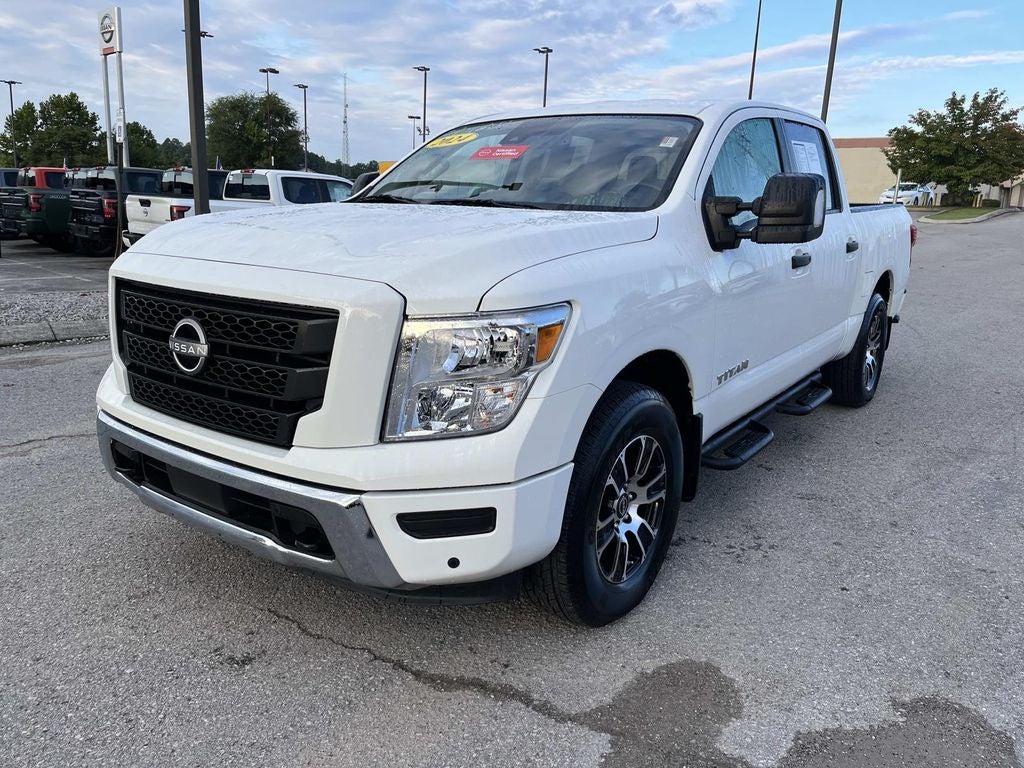 2024 Nissan Titan SV