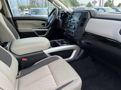 2024 Nissan Titan SV