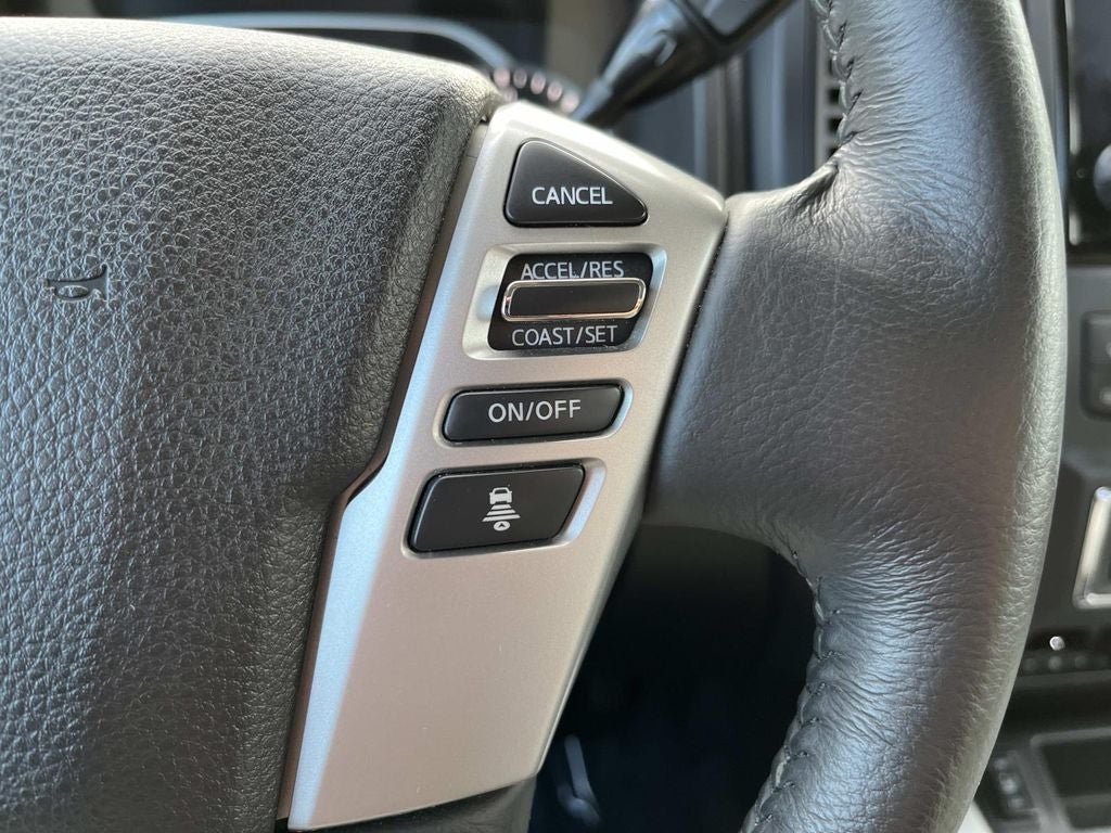 2024 Nissan Titan SV