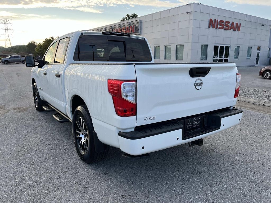 2024 Nissan Titan SV