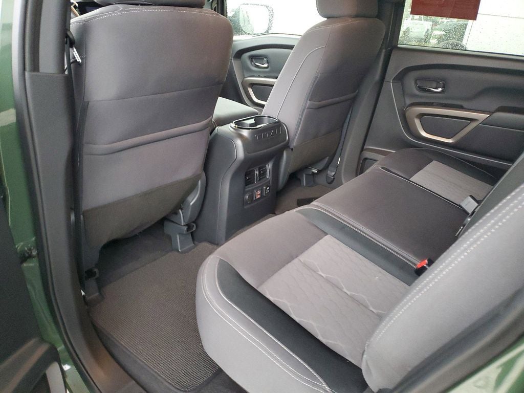 2024 Nissan Titan SV