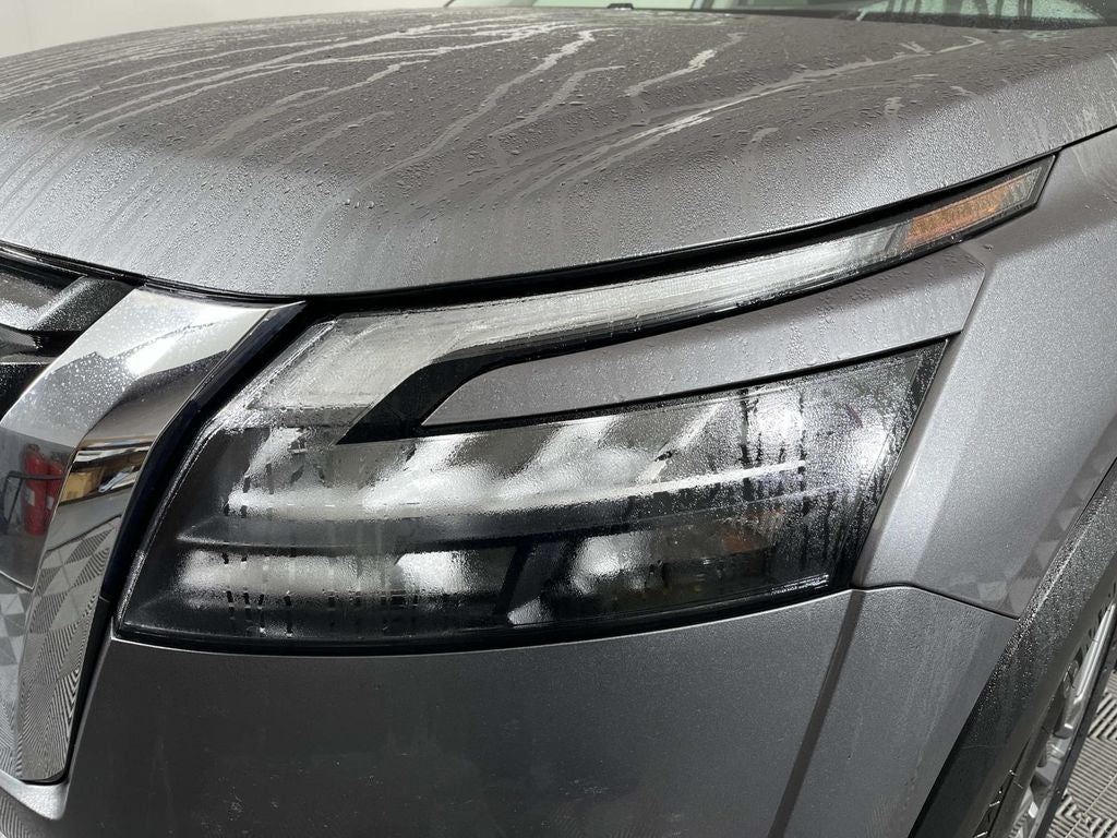 2023 Nissan Pathfinder S