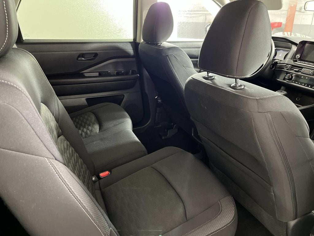 2023 Nissan Pathfinder S