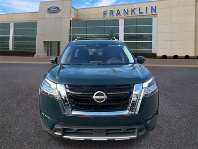 2024 Nissan Pathfinder Platinum