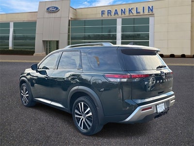 2024 Nissan Pathfinder Platinum