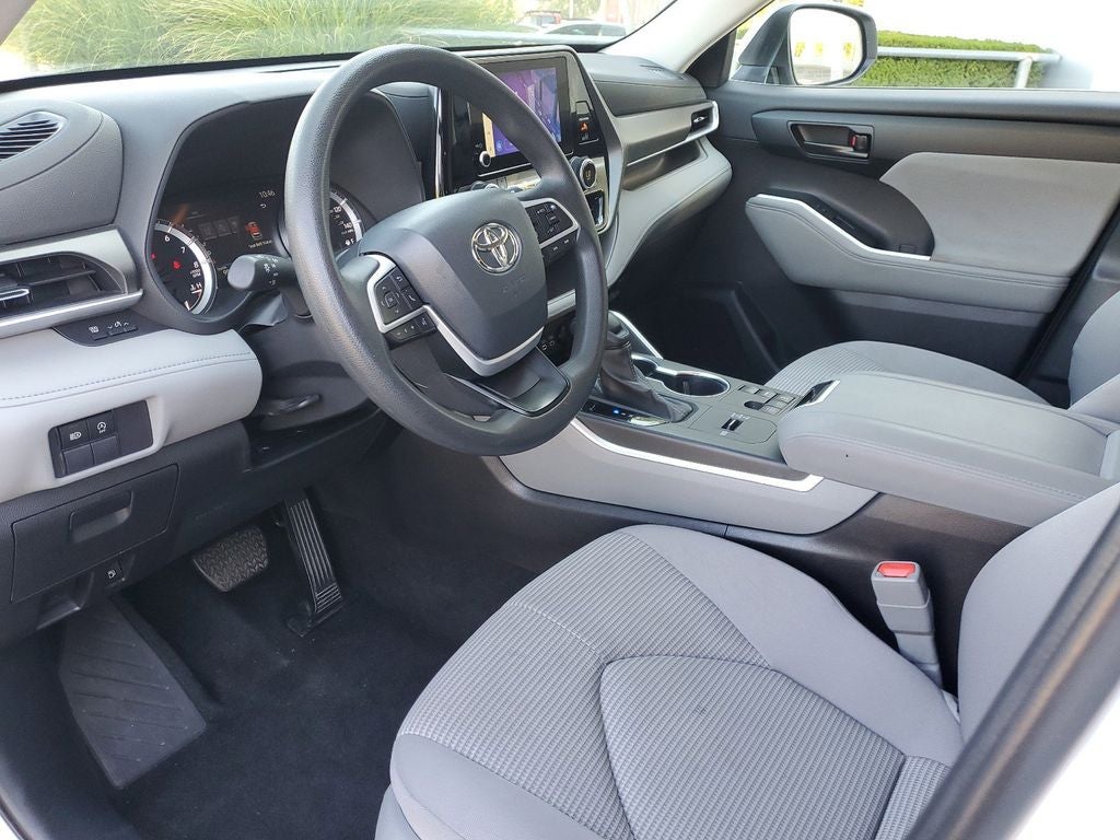 2023 Toyota Highlander L