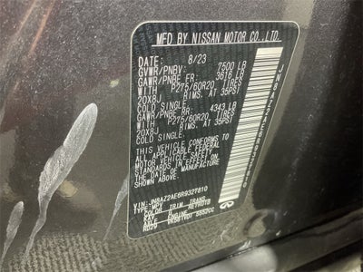 2024 INFINITI QX80 LUXE