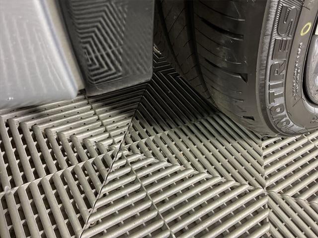 2025 Toyota Prius XLE