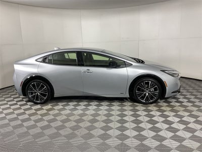 2025 Toyota Prius XLE