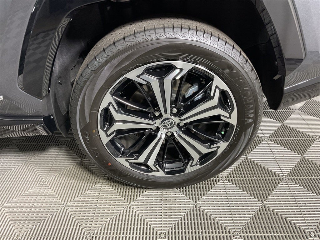 2025 Toyota RAV4 Plug-In Hybrid XSE