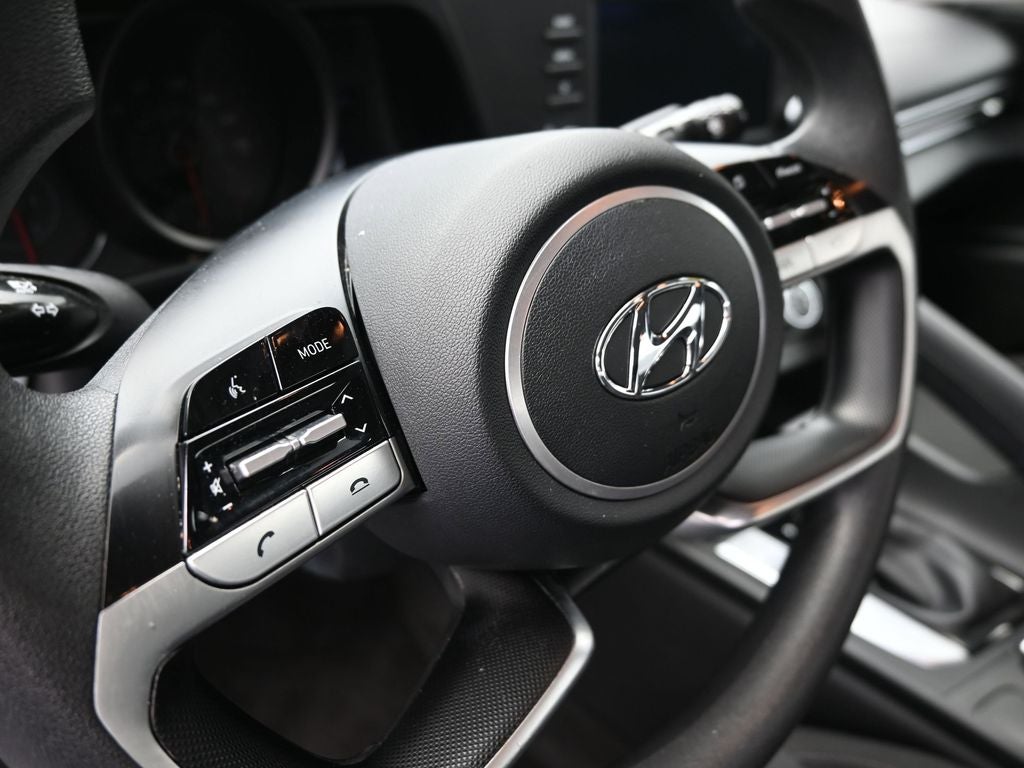 2022 Hyundai Elantra SE