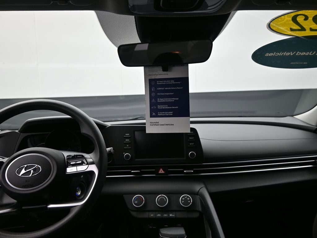 2022 Hyundai Elantra SE