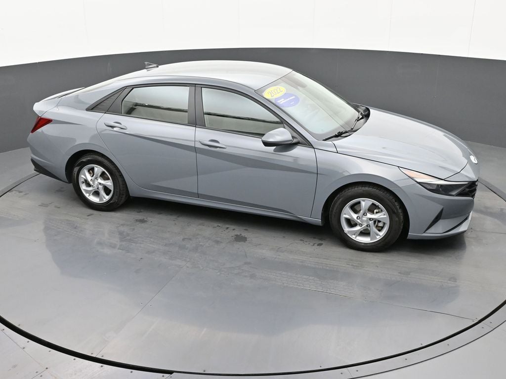 2022 Hyundai Elantra SE
