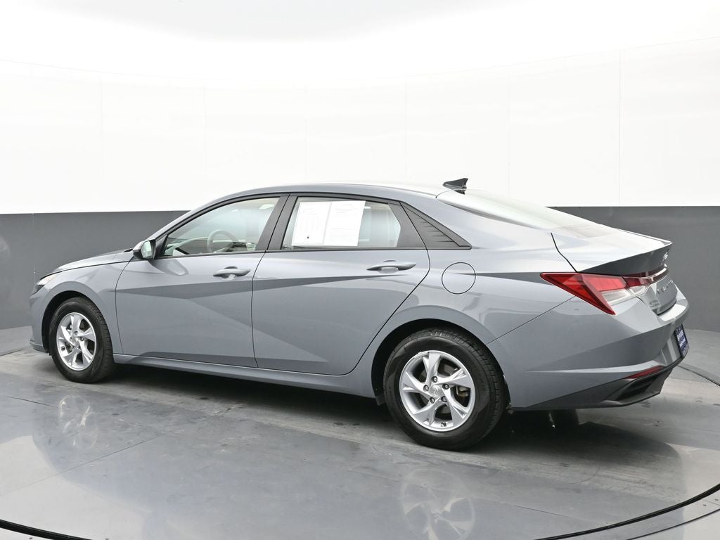 2022 Hyundai Elantra SE
