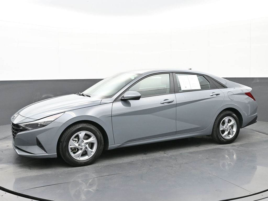 2022 Hyundai Elantra SE