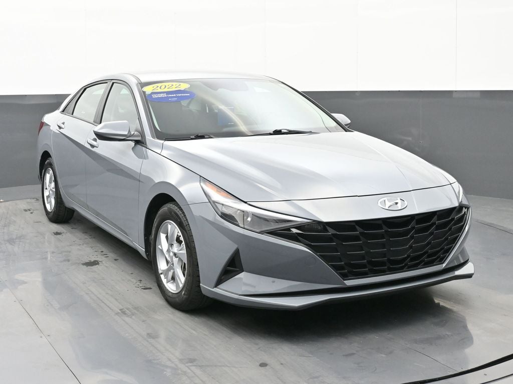 2022 Hyundai Elantra SE