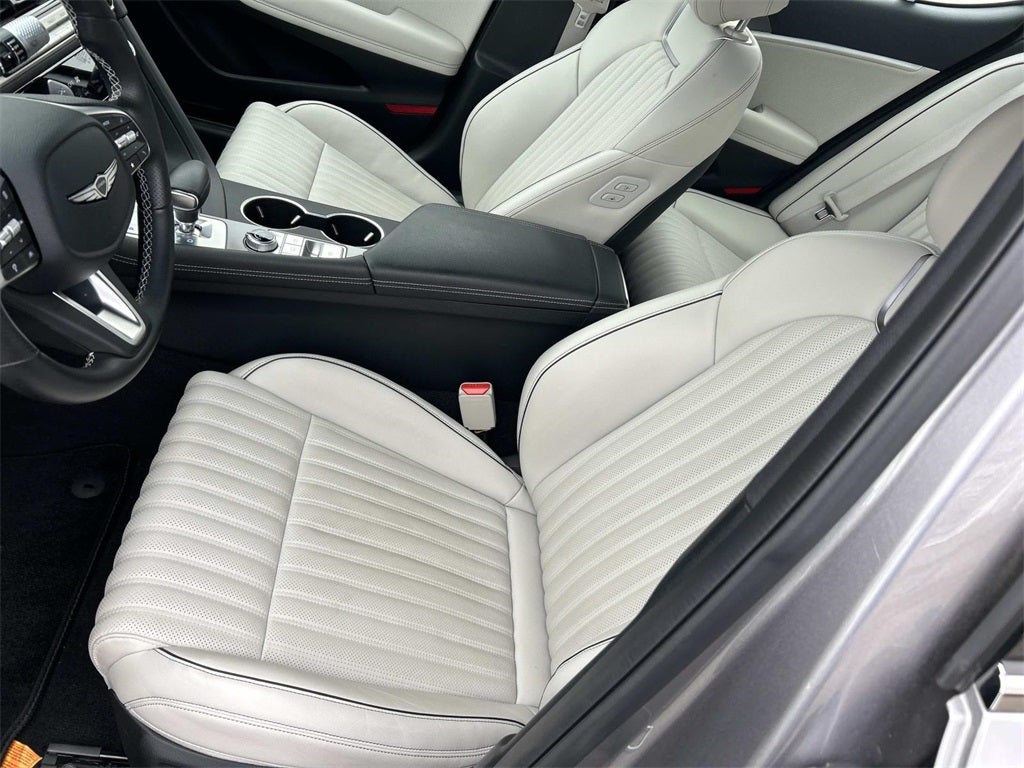 2025 Genesis G70 2.5T
