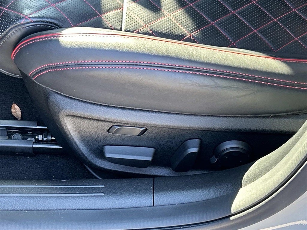 2025 Genesis G70 3.3T Sport Advanced