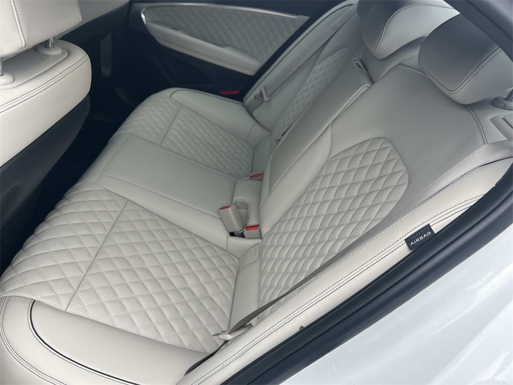 2025 Genesis G70 3.3T Sport Advanced