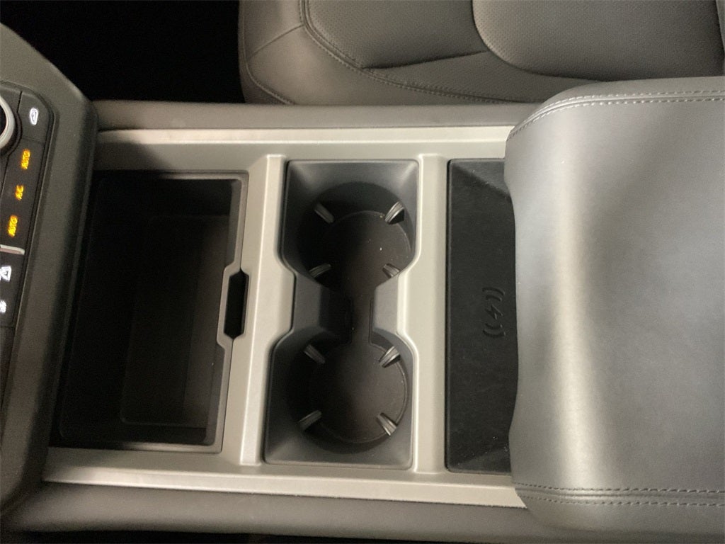 2025 Land Rover Defender 110 Sedona Red