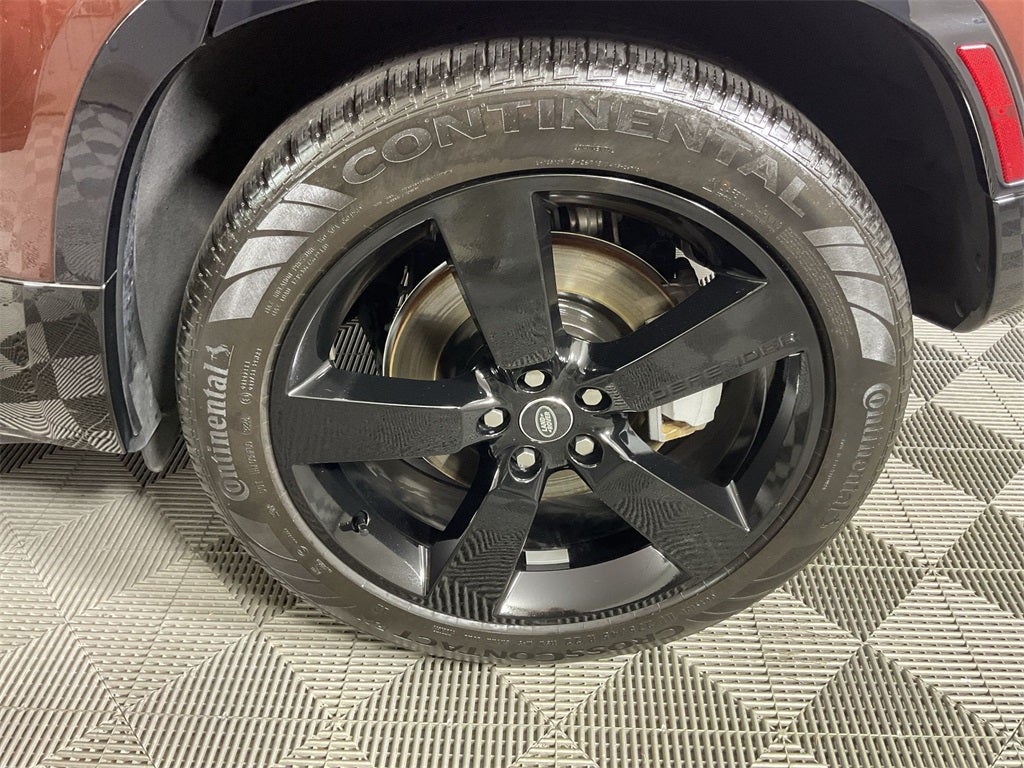 2025 Land Rover Defender 110 Sedona Red