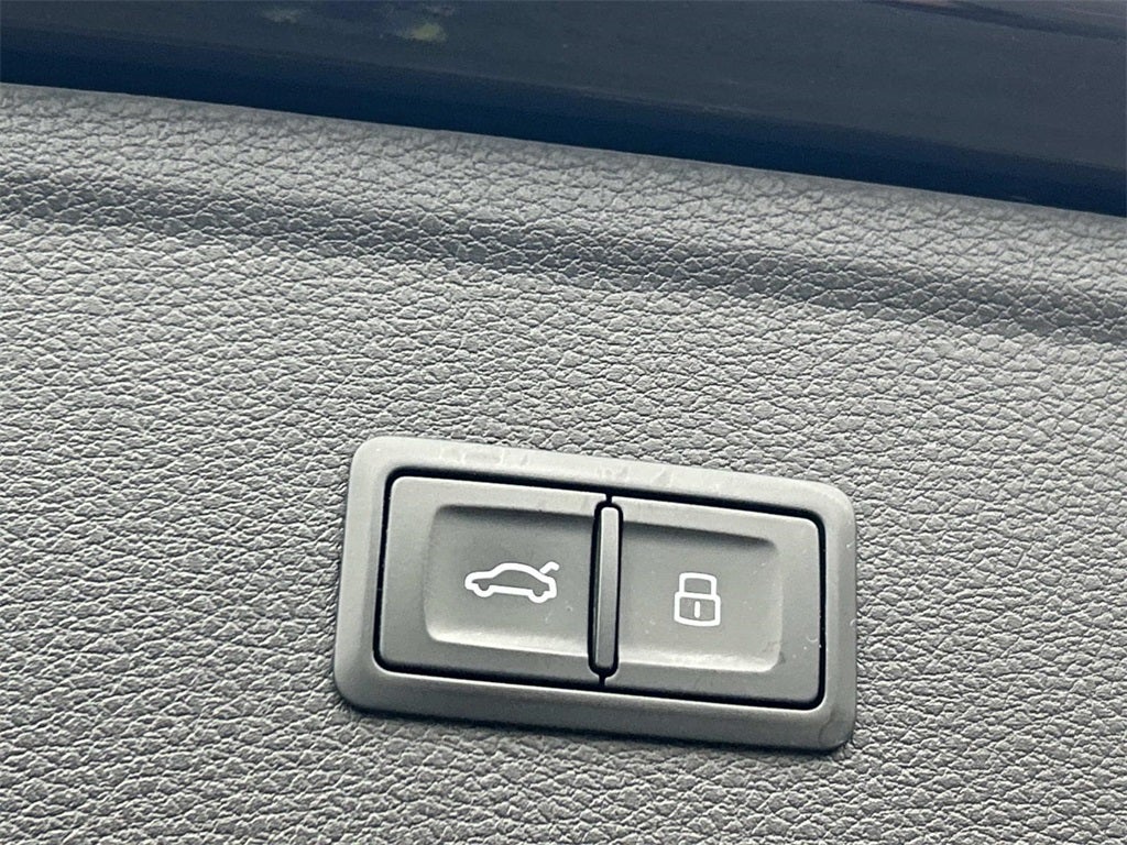 2020 Audi Q5 Premium Plus