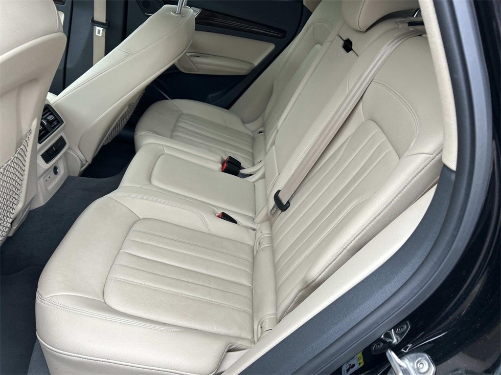 2020 Audi Q5 Premium Plus
