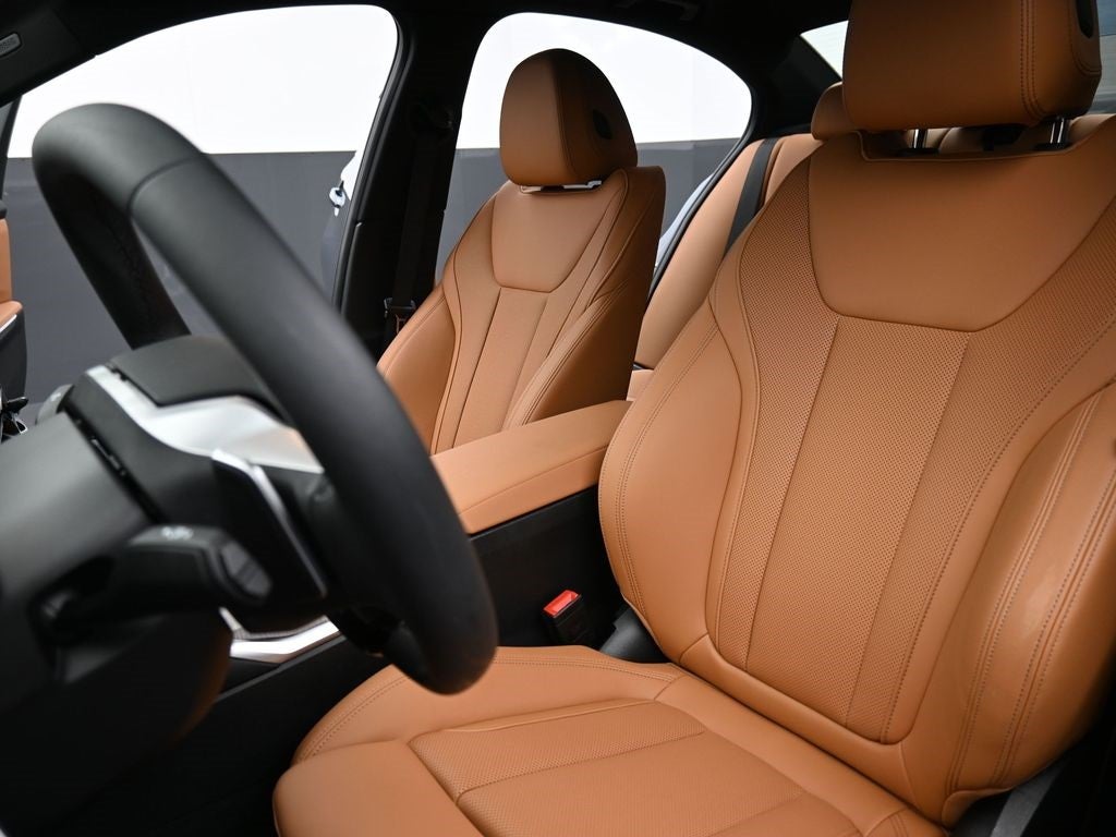 2025 BMW 3 Series 330i xDrive