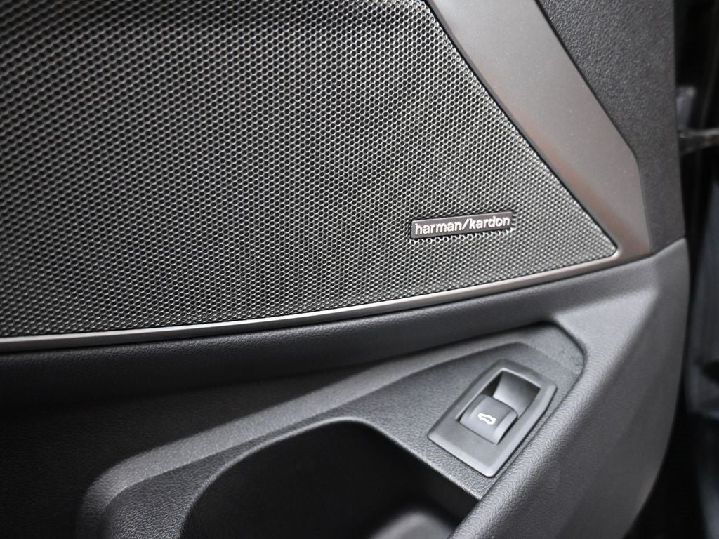 2024 BMW 3 Series 330i xDrive