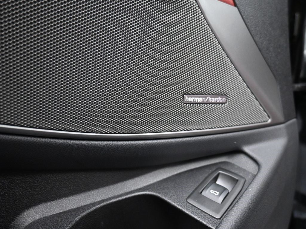 2024 BMW 3 Series 330i xDrive