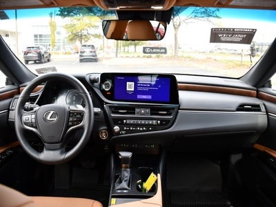 2025 Lexus ES 300h F Sport