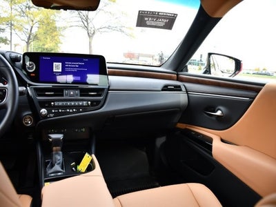 2025 Lexus ES 300h F Sport