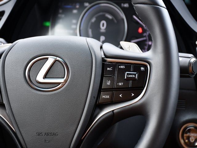 2025 Lexus ES 300h F Sport