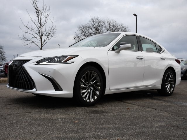 2025 Lexus ES 300h Luxury