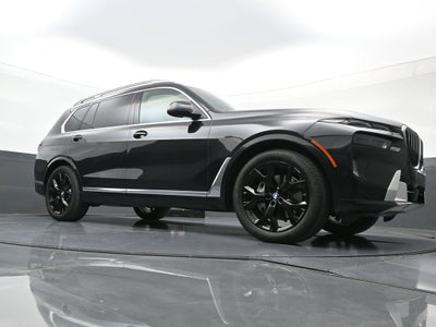 2025 BMW X7 xDrive40i