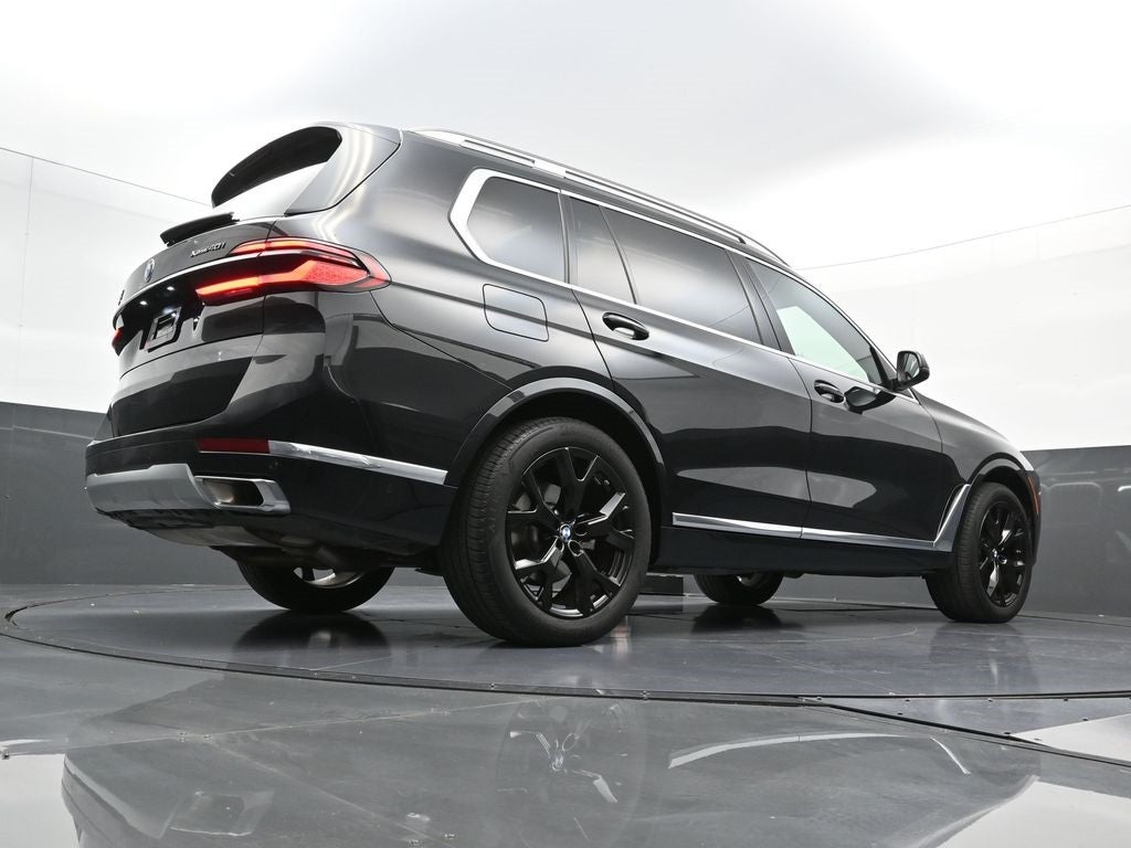 2025 BMW X7 xDrive40i