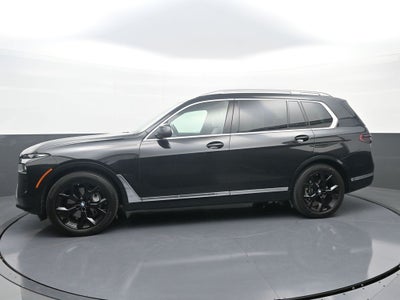 2025 BMW X7 xDrive40i