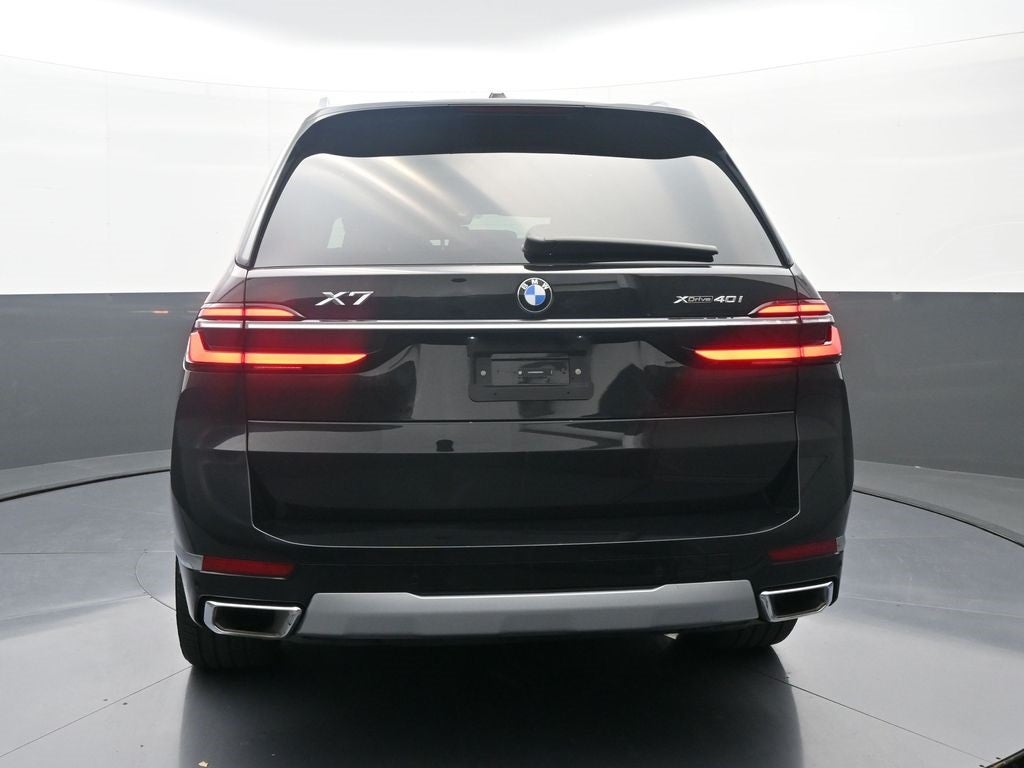 2025 BMW X7 xDrive40i