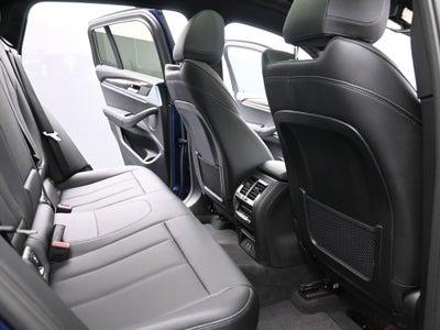 2025 BMW X4 xDrive30i