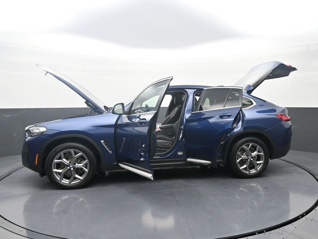 2025 BMW X4 xDrive30i
