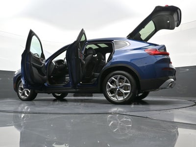 2025 BMW X4 xDrive30i