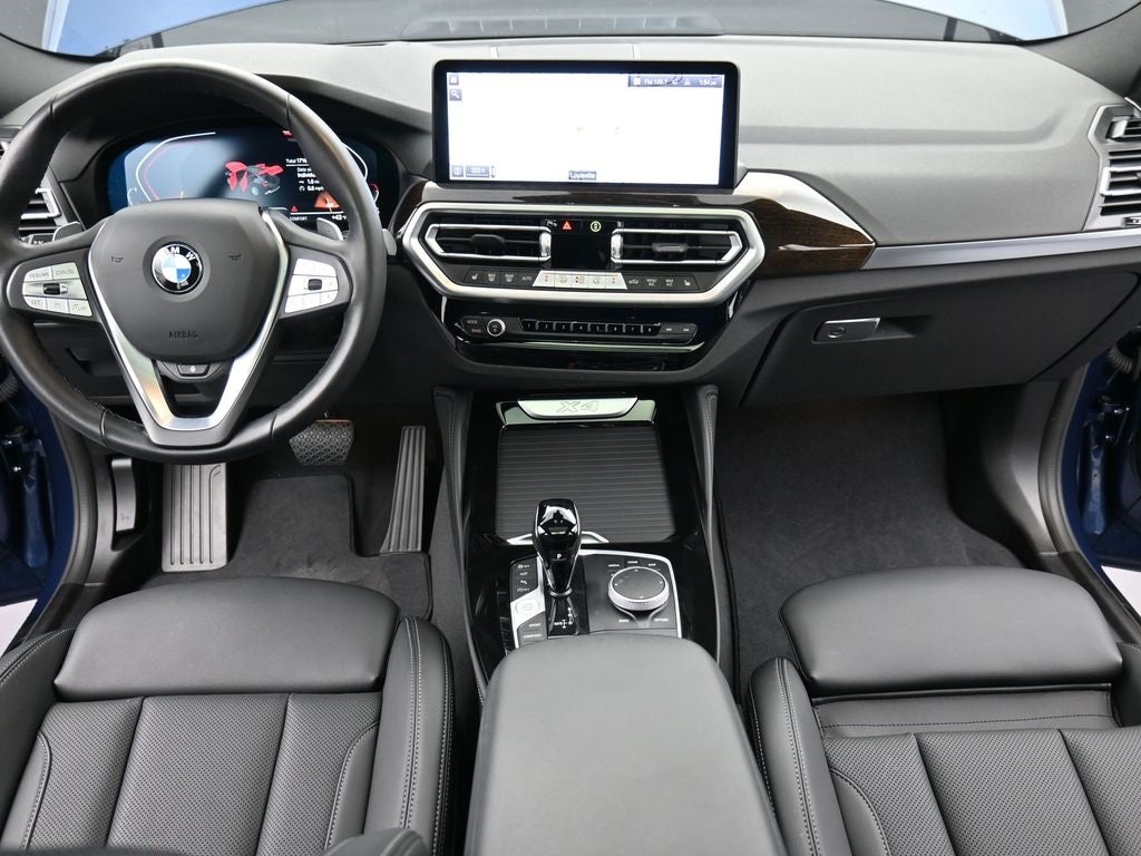 2025 BMW X4 xDrive30i