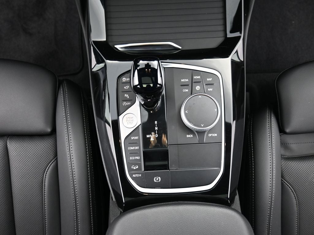 2025 BMW X4 xDrive30i