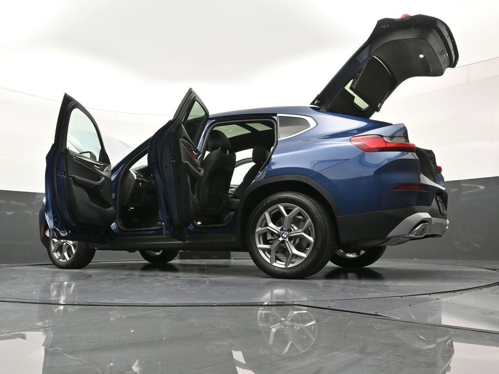 2025 BMW X4 xDrive30i