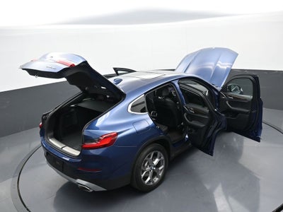 2025 BMW X4 xDrive30i